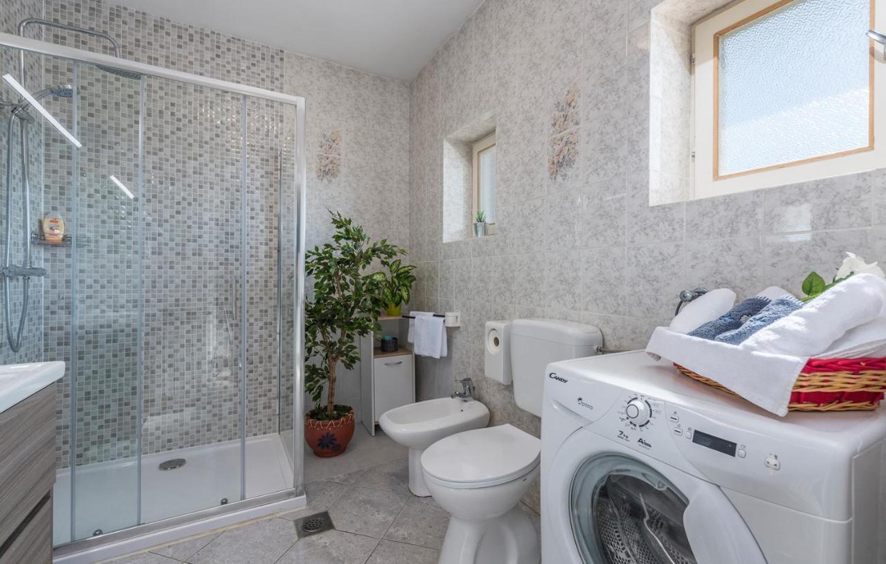 Loredana Apartman *